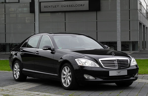 Mercedes-Benz_S_320_